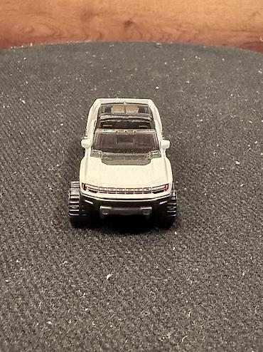 hot wheels oyuncaq dəsti: Hot Wheels maşinlari almag istezez WhatsAppa yazin — 4