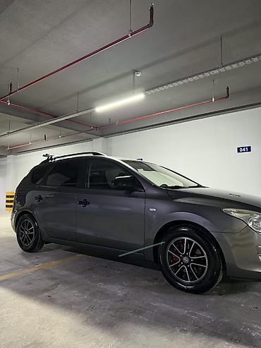 i30: Hyundai i30: 1.6 l | 2008 il Universal — 8