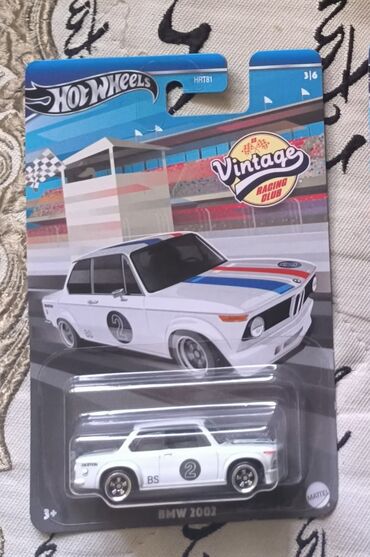 Oyuncaqlar: Hot wheels Silver edition
BMW 2002 
Bağlıdır. 
Originaldir