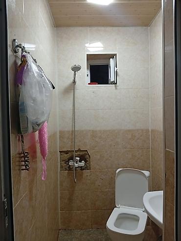kiraye evler 4 cu mikrorayon: 2 otaqlı mənzil – mətbəx-studiya, qonaq otağı, yataq otağı və sanuzel — 4