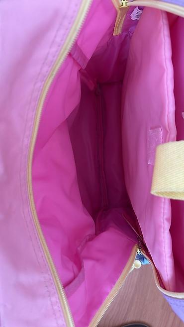 smiggle: Məktəbli sumkası.çox az istifadə olunub. Təzə kimidir.İngiltərədən — 3