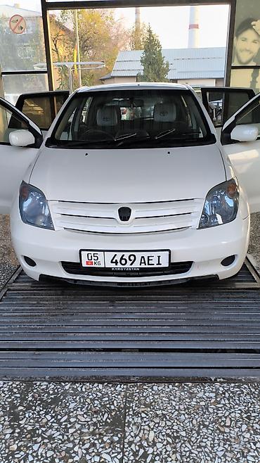 Toyota : 2002 г., 1.5 л, Хетчбек — 1