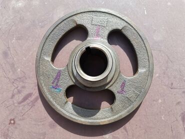 Auto delovi: Remenica radilice Lada 7 Riva,2121 Niva. Polovno, ocuvano. Skinuto sa — 11