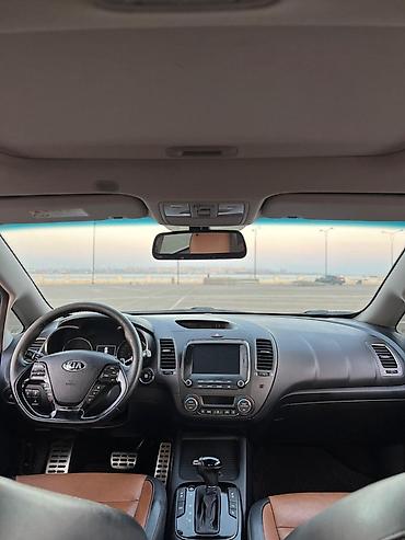 Kia: Kia K3: 1.6 l | 2016 il Sedan — 6