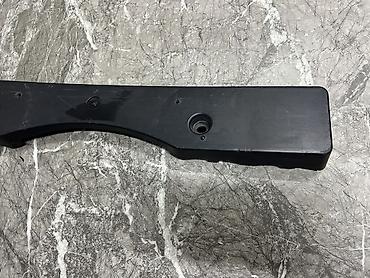 Другие детали кузова: Подномерник Камри 70 Комплектация: SE Для моделей: 2018г.в - — 4