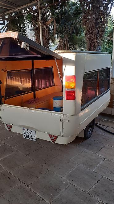 Qoşqular: Yüngül qoşqu – salonlu, pəncərəli, açılan arxa qapaqlı — 4