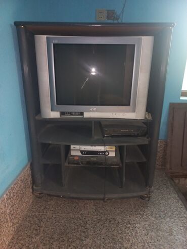 jvc interiart musee tv: İşlənmiş Televizor JVC 70" Ünvandan götürmə