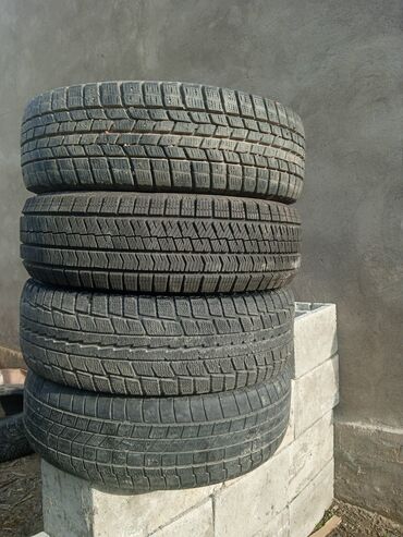 Шины: Шины 195 / 65 / R 15, Зима, Б/у, Комплект, Легковые, Япония, Bridgestone