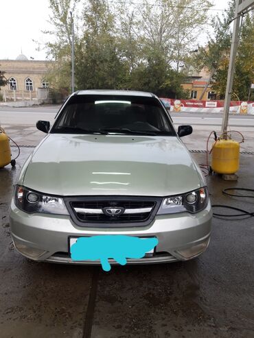 Daewoo: Daewoo Nexia: 2009 г., 1.6 л, Механика, Бензин, Седан