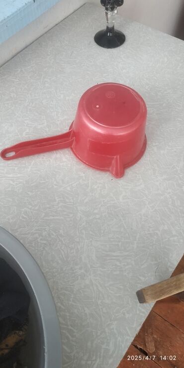elektron su pompası: Su qabı salındı az işlənib