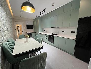 bakida kirayə: İcarəyə verilir 3 otaqlı yeni tikili 130 m², Nəriman Nərimanov m. 1 — 8