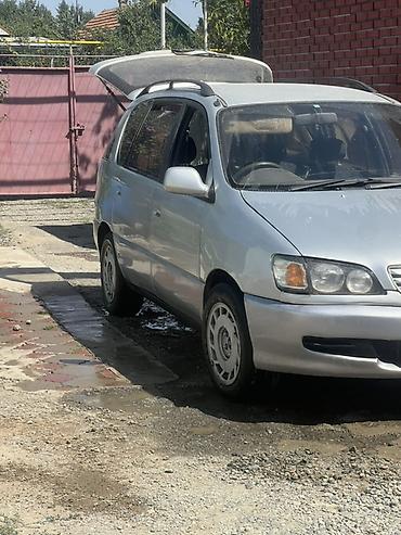 Транспорт: Toyota Ipsum: 1996 г., 1.8 л, Автомат, Бензин, Универсал — 3