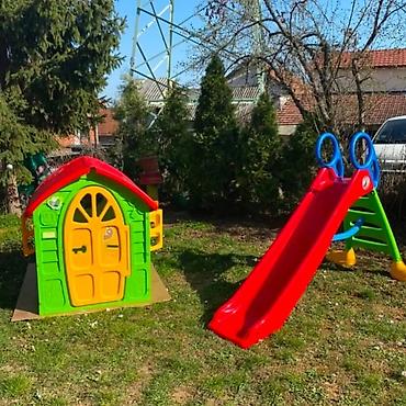 stocic za cvece: Plastični set za dvorište – kućica i tobogan za decu Tobogan 10.500din — 1