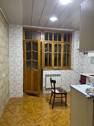 Qapı çərçivələri: Taxta qapı pəncərələr Tək pəncərə 60 azn(2 ededdir) Tək qapı 40azn (4 — 8