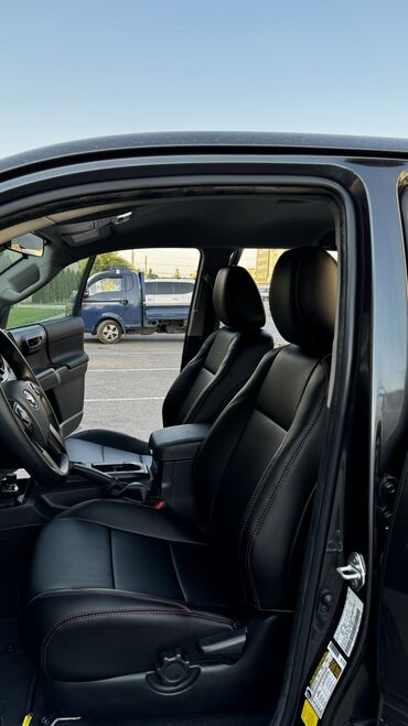 Чехлы и накидки на сиденья: Чехлы Экокожа, С подушкой, цвет - Черный, Toyota, Новый, Самовывоз — 4