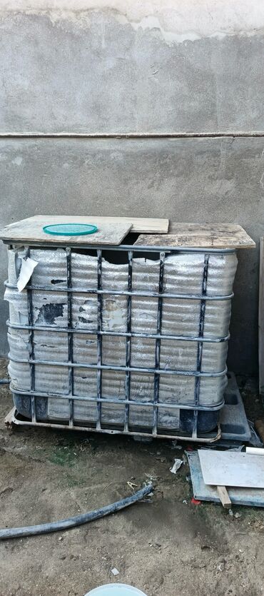 Toxumlar: Bak, Plastik, 1000 l l