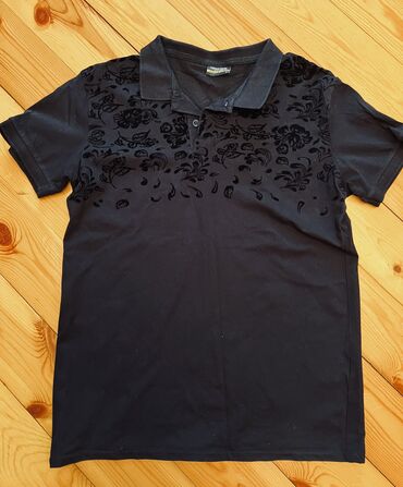 Köynəklər: Koynekler Her biri 5 manat hamisini alan olsa yenede endirim ederiy — 21