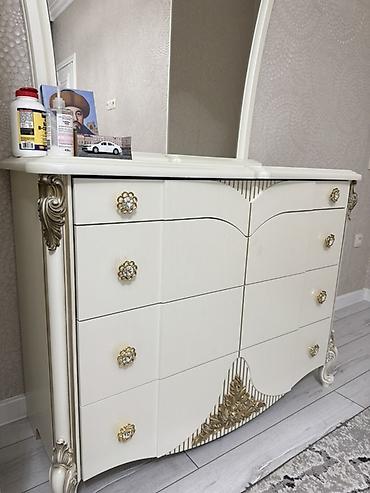 Спальные гарнитуры: Спальный гарнитур, Б/у, Двуспальная кровать, Шкаф, Комод, Кыргызстан, Самовывоз, цвет - Белый — 12