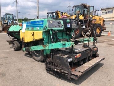 Асфальтоукладчики: Продается Японский асфальтоукладчик Ханта. Двигатель 4х цилиндровый. С — 4