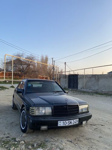 Mercedes-Benz: Mercedes-Benz 190: 0.2 l | 1991 il