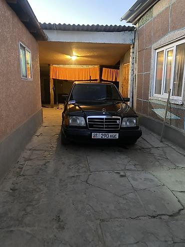 Mercedes-Benz: Mercedes-Benz W124: 1992 г., 2 л, Механика, Бензин, Седан — 7