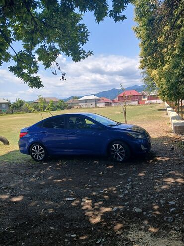 Hyundai: Hyundai Accent: 1.6 l | 2014 il Sedan — 18