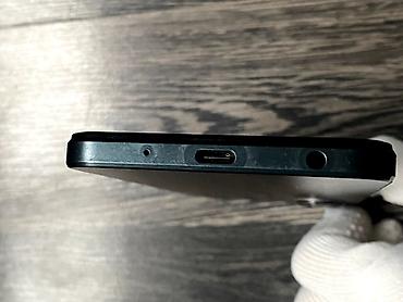 vivo x200 mini: Vivo Y3, 128 GB, rəng - Qara, Düyməli, Sensor, İki sim kartlı — 4