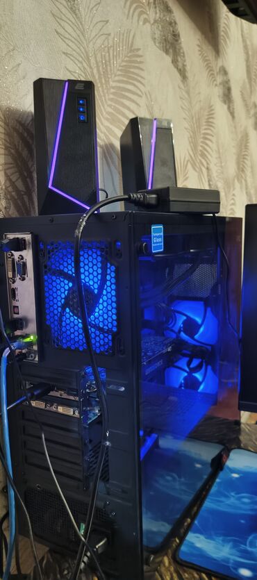 Masaüstü kompüterlər və iş stansiyaları: Gaming masaüstü kompüter komplekti Komponentlər: - Prosessor — 7