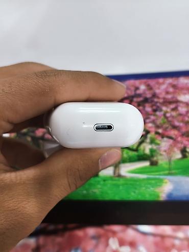 Аксессуары для мобильных телефонов: Беспроводные наушники-вкладыши, Apple, Airpods 2, Новый — 2