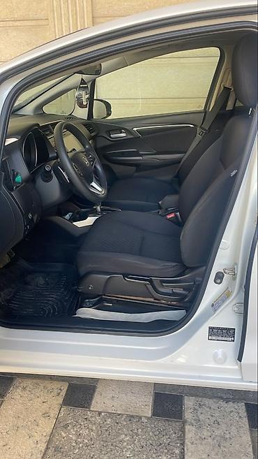 Honda: Honda Fit: 2019 г., 1.5 л, Автомат, Бензин — 3
