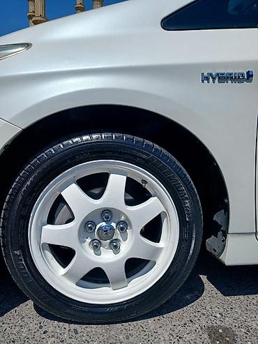 omid su nasosu: Toyota Prius: 1.8 l | 2012 il Hetçbek — 3