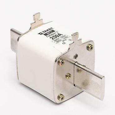 Digər elektrik malları: Xırdavat elektrik malları Lampa patronları Vilkalar İzolyatorlar — 12