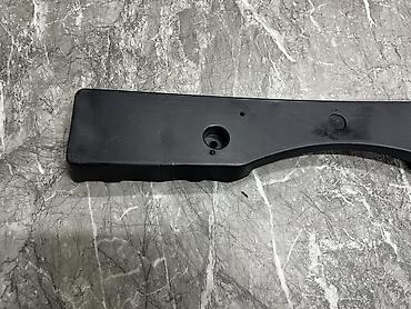 Другие детали кузова: Подномерник Камри 70 Комплектация: SE Для моделей: 2018г.в - — 3