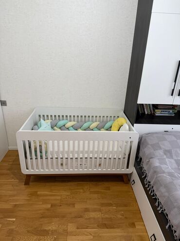 книжная полка купить: SabsulBeşik 1.40×0.80 Matras daxil Yastıqlar hədiyyə Qiymət: 80m Unvan