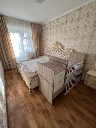 1 комнатная квартира на сутки в оше: 3 бөлмө, 62 кв. м, Жеке план, 3 кабат, Косметикалык ремонт
