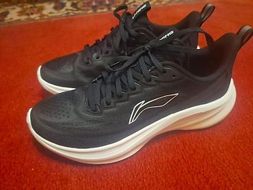 юбка шорты бишкек: Кроссовки Li-Ning — оригинал. Размер: 42. Жаңы. - Цвет: черный верх — 2