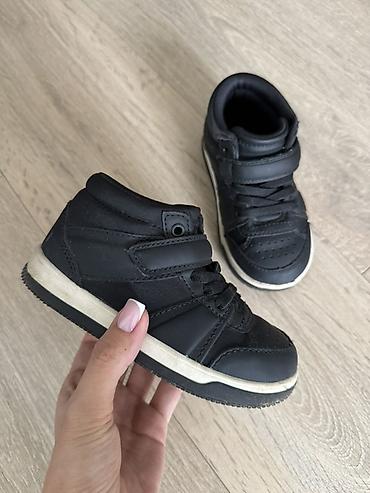 Детская брендовая обувь в хорошем состоянии👍🏼 1. Ботиночки черные ZARA