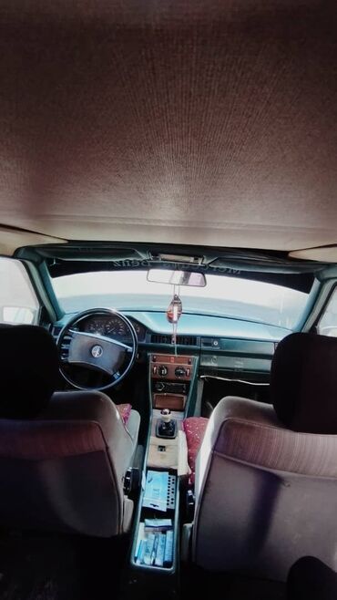 Mercedes-Benz: Mercedes-Benz W124: 1989 г., 2.3 л, Механика, Бензин
