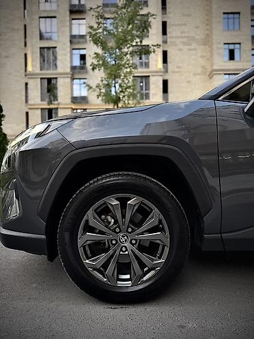 highlander 2017: Toyota RAV4: 2022 г., 2.5 л, Вариатор, Гибрид, Кроссовер — 7
