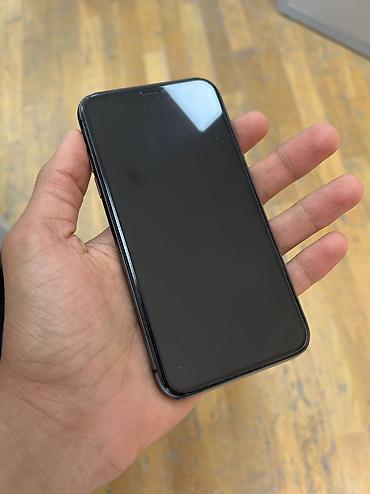iphone 11 mini: IPhone 11, 64 GB, Qara, Face ID — 3