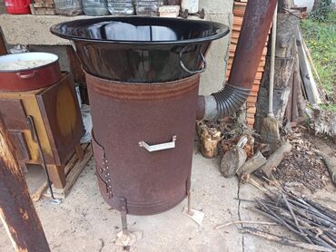 Ostala baštenska oprema: Kazan sa furunom za topljenje masti, kuvanje pekmeza itd. Furuna na lalafo.rs — 4 Ostala baštenska oprema: Kazan sa furunom za topljenje masti, kuvanje pekmeza itd. Furuna — 4