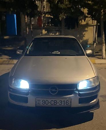 opel stoplari: Opel Omega: 2 l | 1998 il 326000 km Sedan — 1