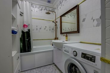 Посуточная аренда квартир: 2 комнаты, Бронь, Душевая кабина, Постельное белье — 14