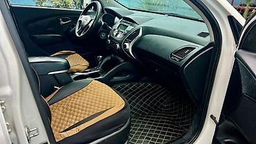 Hyundai: Hyundai ix35: 2 l | 2013 il Ofrouder/SUV — 4