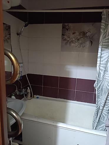 Продажа квартир: Продаётся 3‑комнатная квартира. Локация: Аламедин‑1, 105 серия — 10