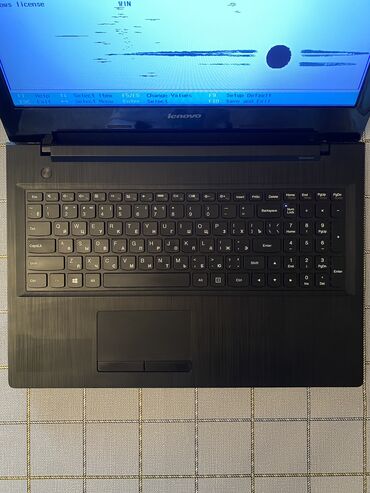 Lenovo: İşlənmiş Lenovo 15.6 ", Intel Core i5, 256 GB