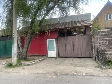 продаю дом в расрочку: Үйдүн жарымы, 70 кв. м, 4 бөлмө, Менчик ээси, Эски ремонт