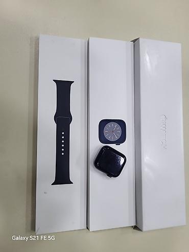 smart glasses: Apple Watch 8 — 1
