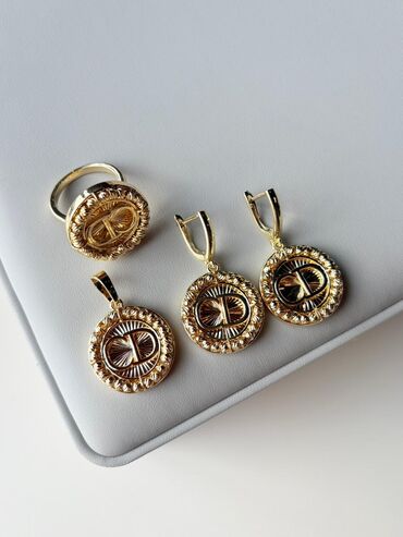 Bijuteriya dəstləri: Qadınlar üçün zərgərlik aksesuarları dəsti və ayrı-ayrı modellər - — 19