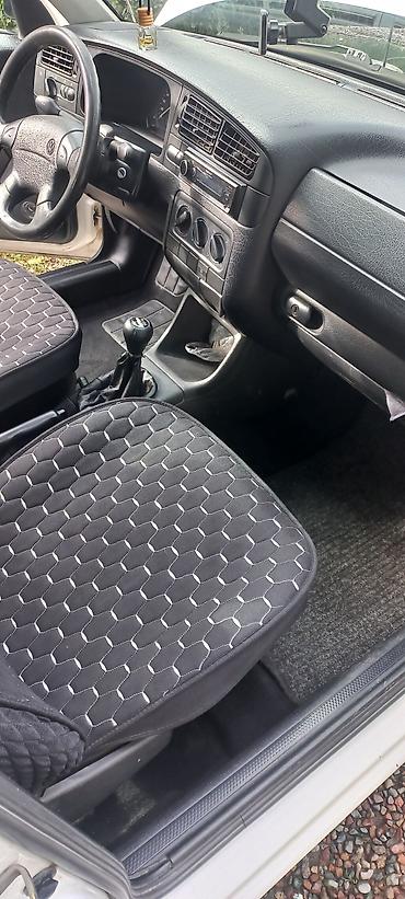 range over: Volkswagen Golf: 1995 г., 1.9 л, Механика, Дизель, Хэтчбэк — 7